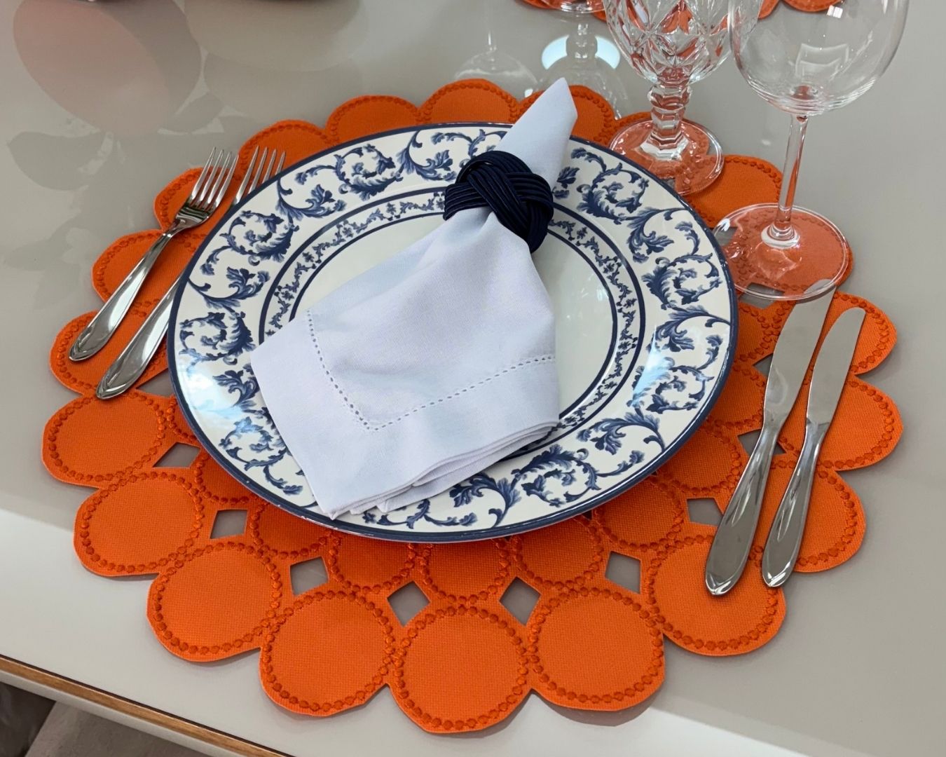 Lugar Americano Esfera - 1 face - laranja com bordado laranja