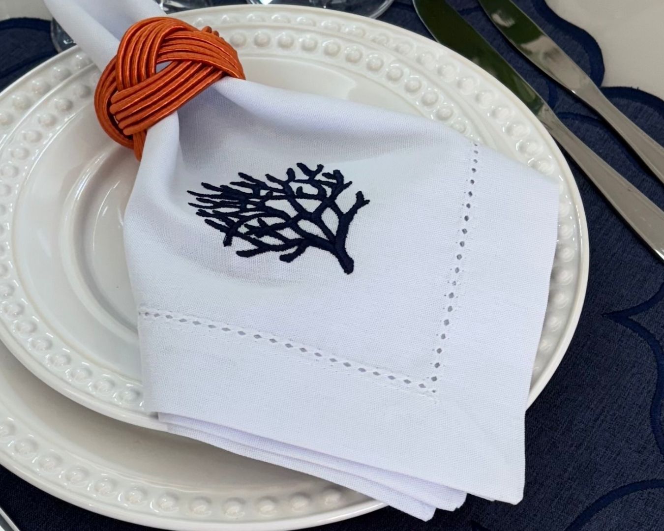 Guardanapo linho misto bordado - branco - fundo do mar - Imagem 3