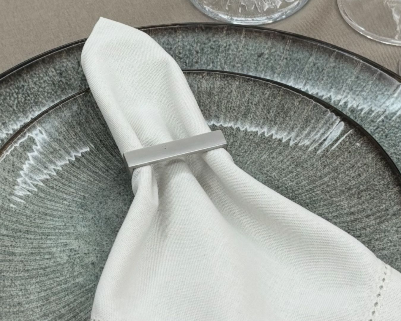 Porta Guardanapo Meia Lua Metal  - prata fosco