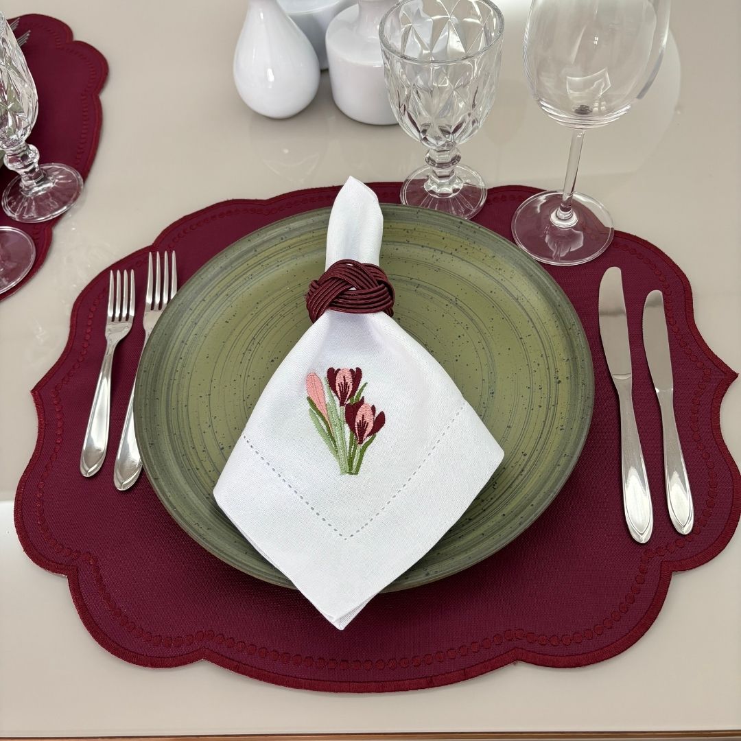 Lugar Americano Pontilhado - 2 faces - bordô / bege escuro com bordado bordô