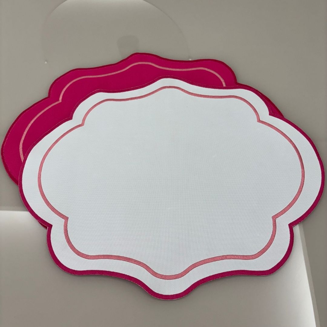 Lugar Americano Cores- 2 faces - branco / rosa pink com bordado degradê rosa pink - Imagem 2