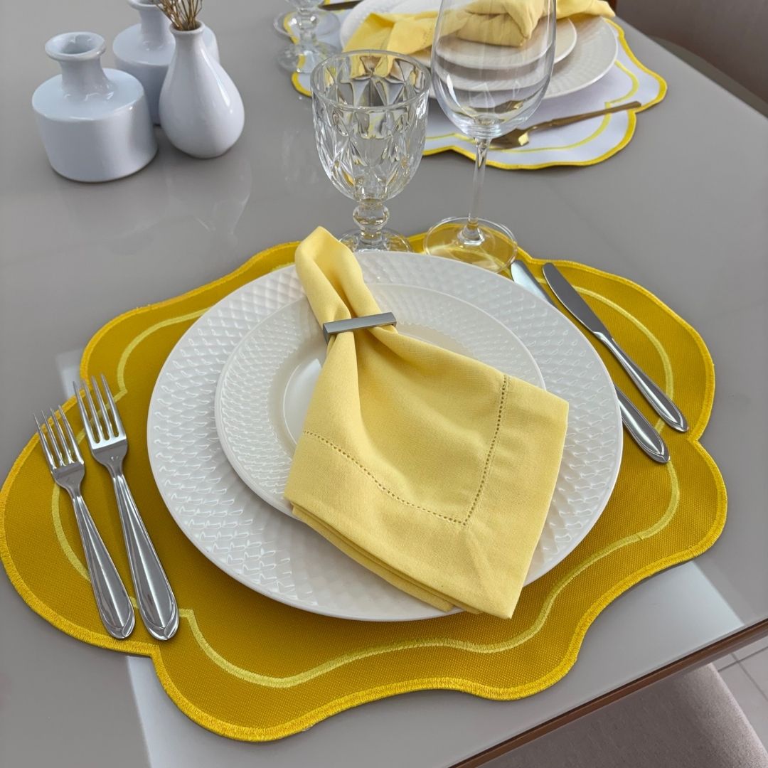 Lugar Americano Cores - 2 faces - branco / amarelo com bordado degradê amarelo e amarelo mais claro - Imagem 3