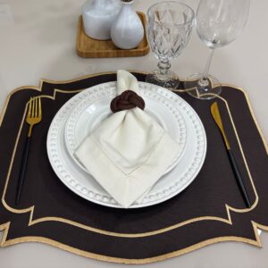 Lugar Americano Classic  - 2 faces - marrom / bege escuro com bordado dourado