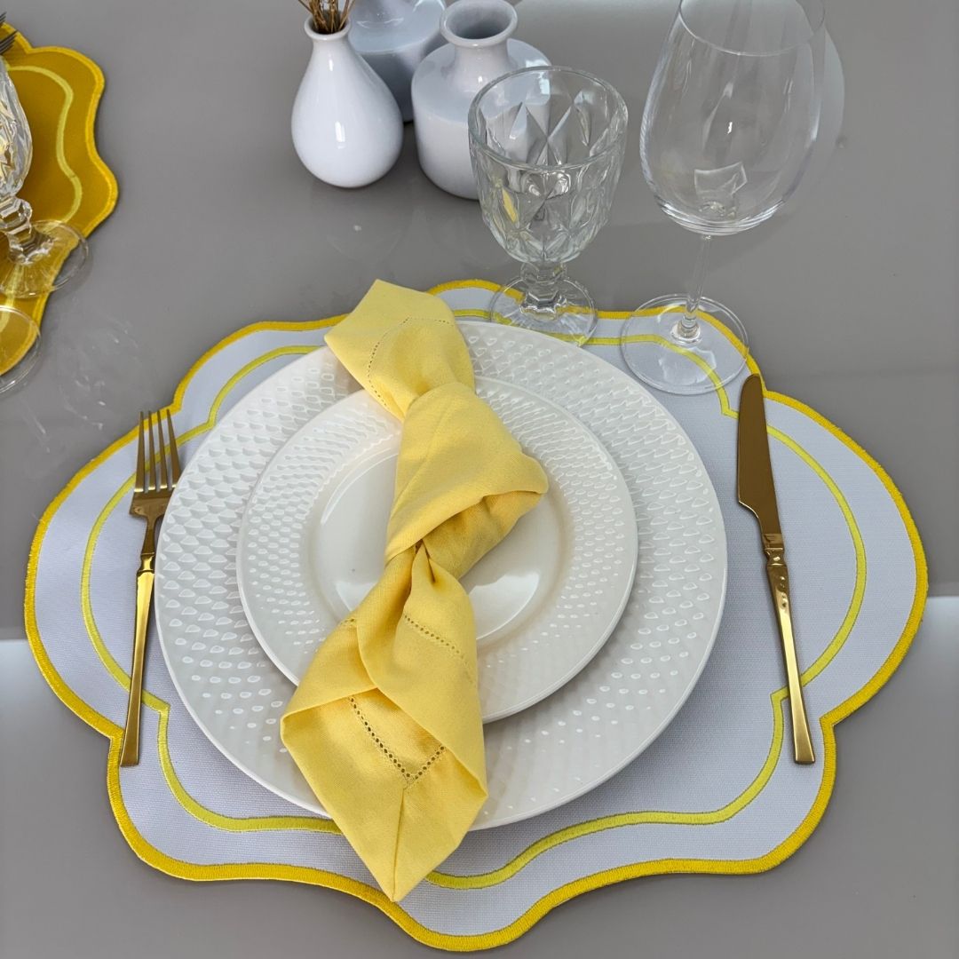 Lugar Americano Cores - 2 faces - branco / amarelo com bordado degradê amarelo e amarelo mais claro - Imagem 7