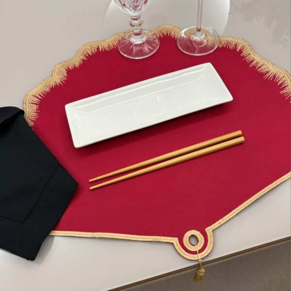 Lugar Americano Sushi - 2 faces - preto / vermelho com bordado dourado